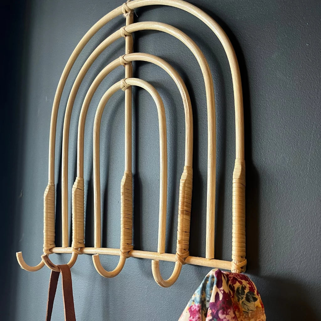 Etagère murale en rotin arc en ciel